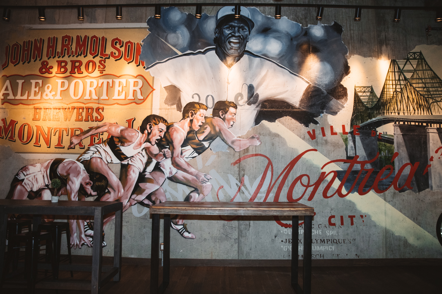 Cet immense resto-bar au menu alléchant va devenir ton nouveau chilling spot préféré du centre-ville!