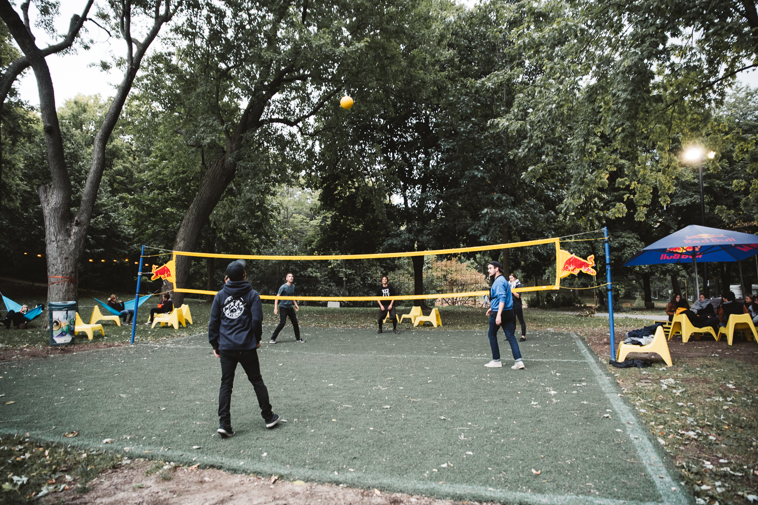 Du beau monde sur le party à l'avant-dernier Piknic Électronik! (PHOTOS)