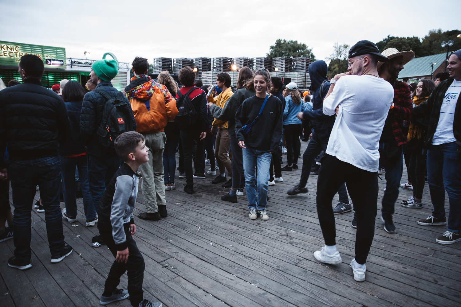 Du beau monde sur le party à l'avant-dernier Piknic Électronik! (PHOTOS)