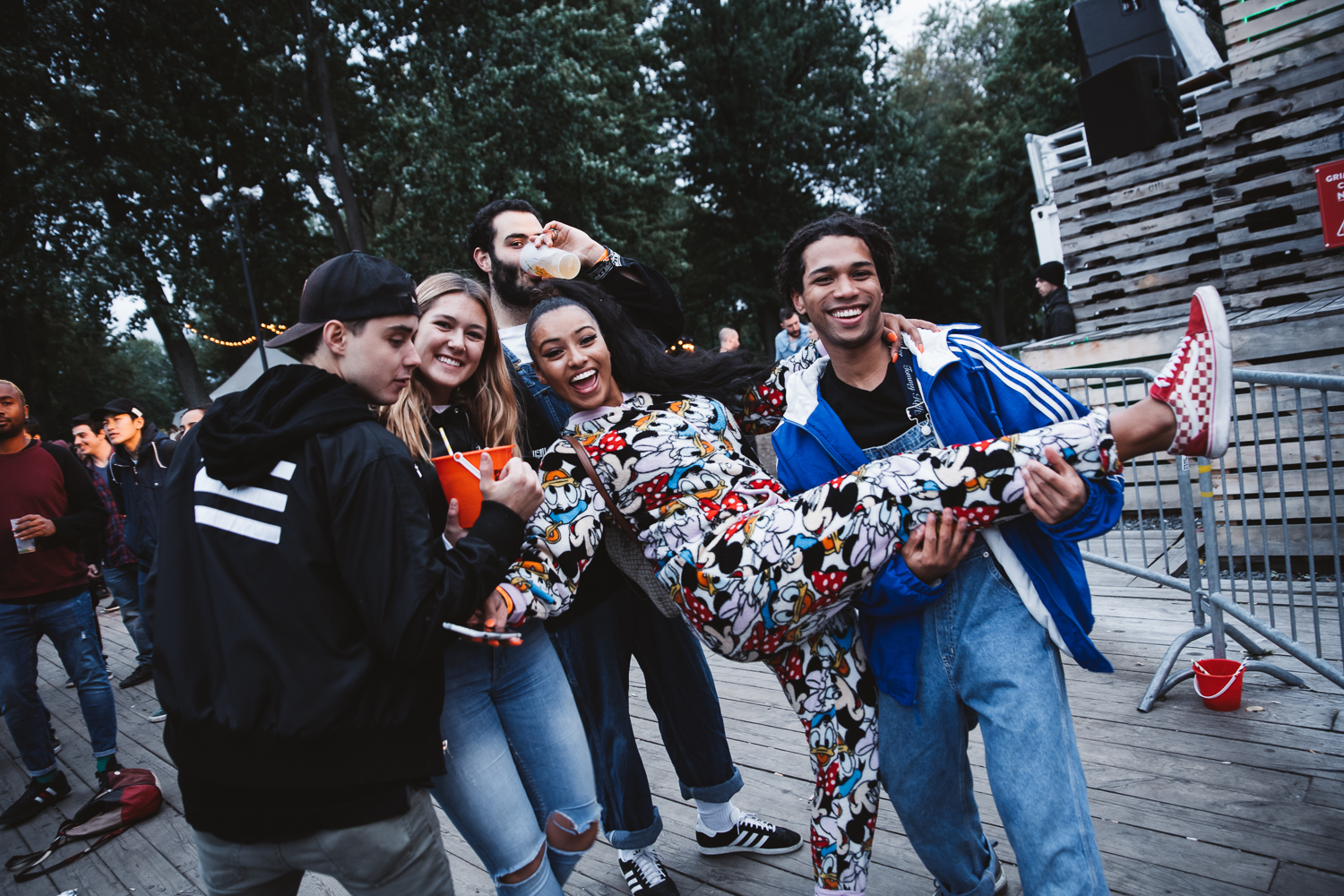 Du beau monde sur le party à l'avant-dernier Piknic Électronik! (PHOTOS)