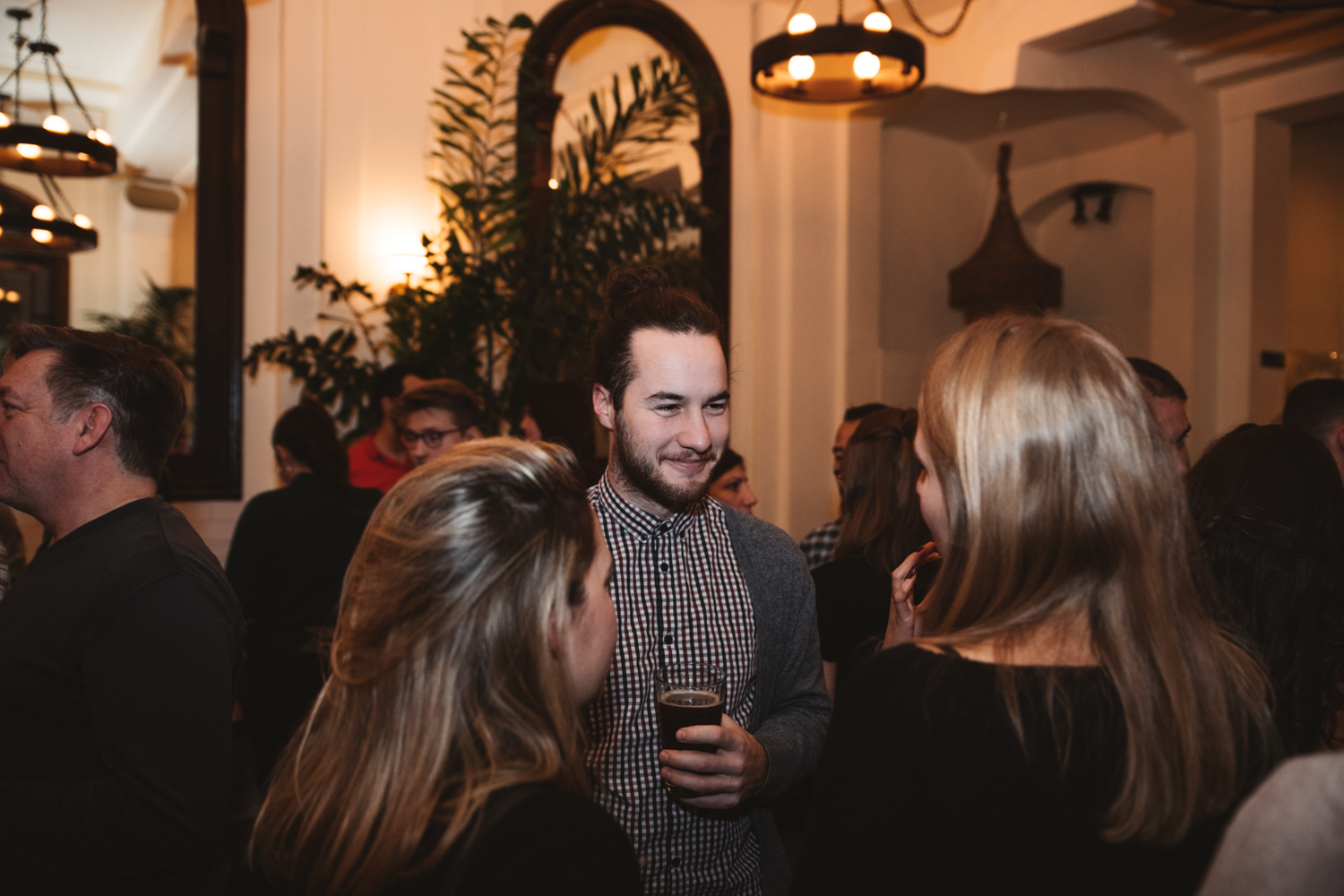 Grosse ambiance lors de la grande réouverture de la Brasserie Saint-Denis! [Photos]