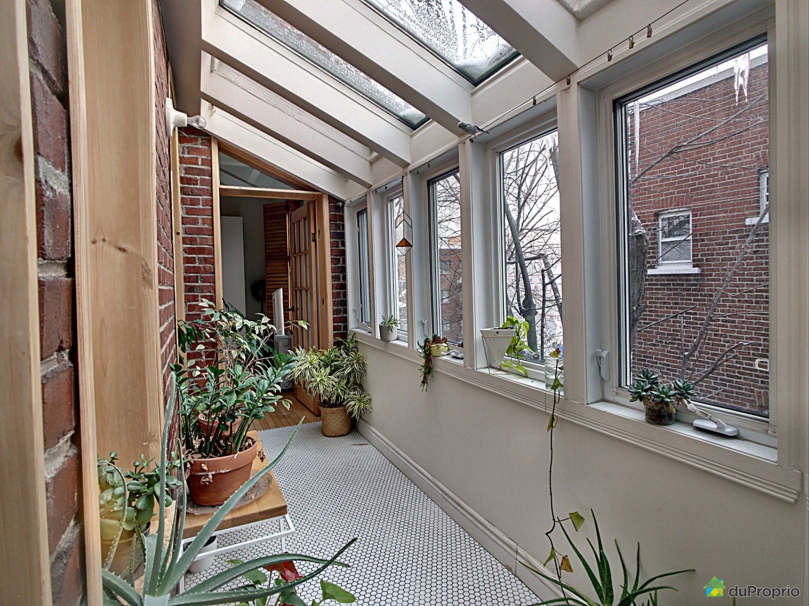 Guillaume Wagner vend son magnifique condo sur le Plateau et on veut l'acheter! (PHOTOS)