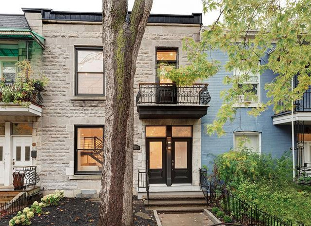 Cette maison lumineuse et trop stylée sur le Plateau est à vendre et on rêve d'y habiter!