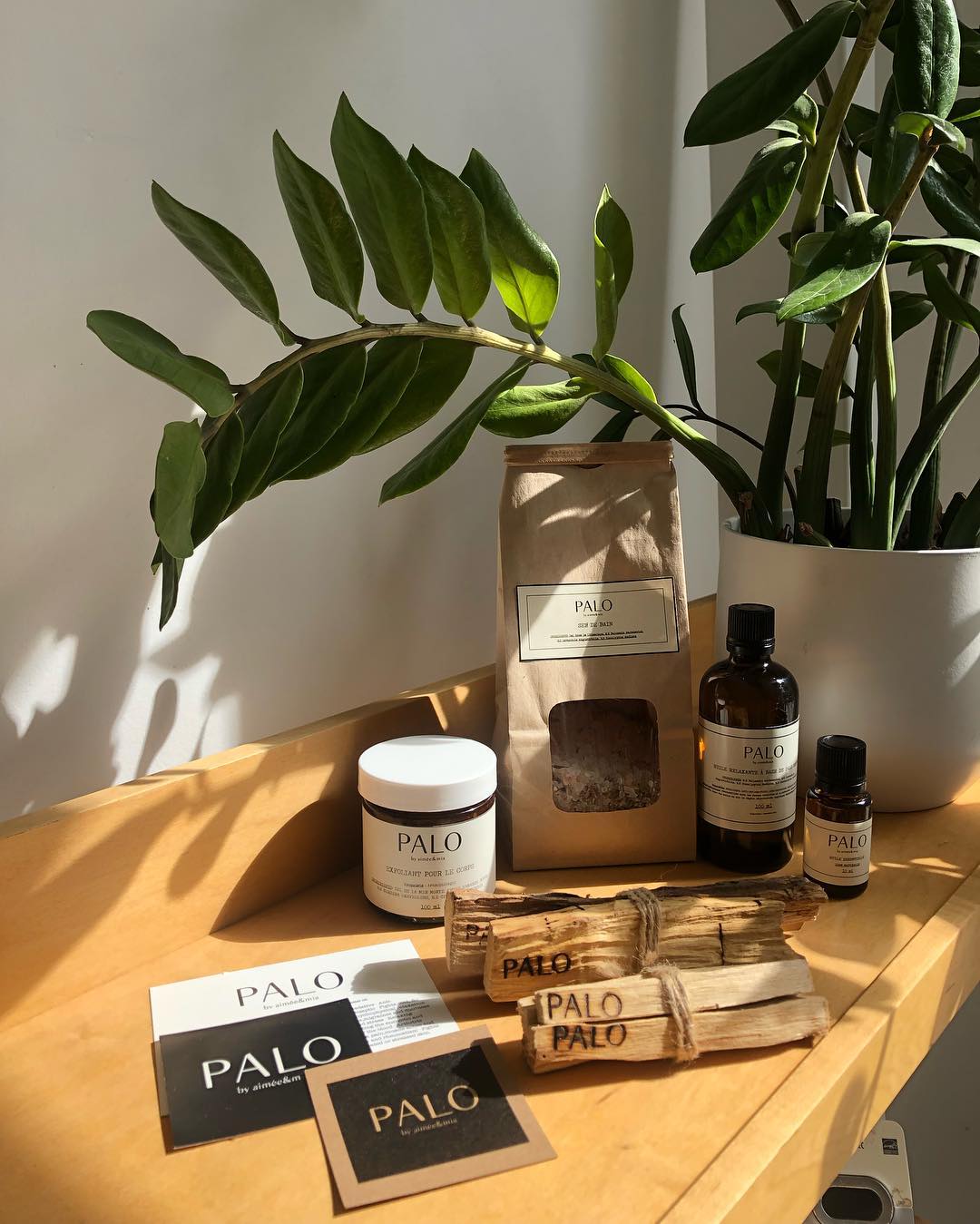 PALO BY AIMÉE & MIA: la ligne montréalaise de produits à base de Palo Santo