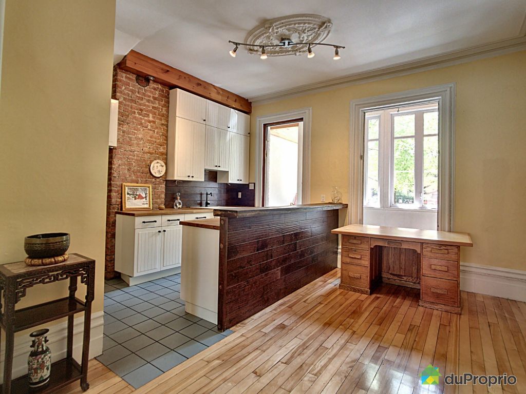 Une maison victorienne sur Le Plateau à vendre à moins de 800 000$!