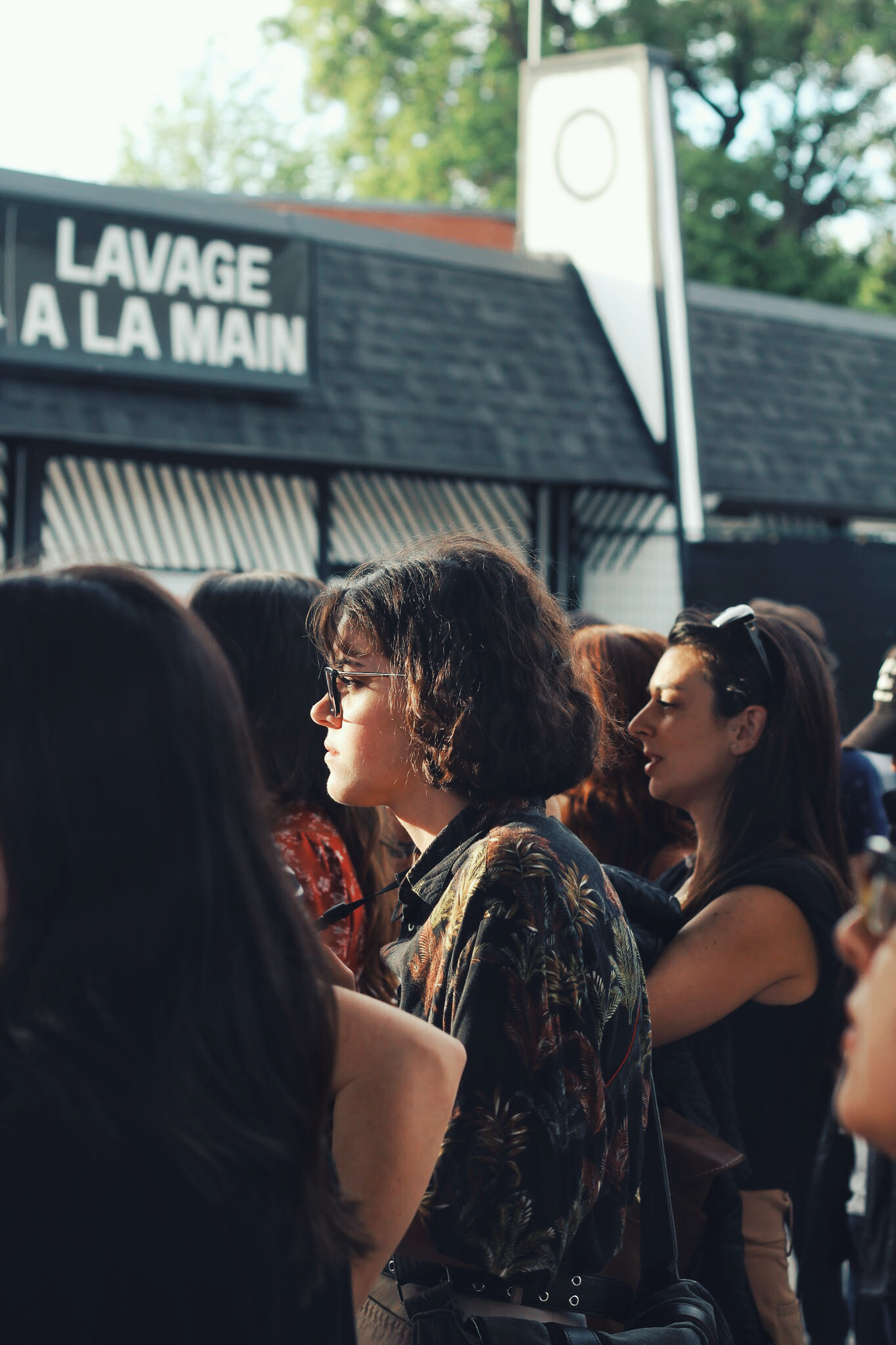 Charlotte Cardin en concert privé dans le lave-auto de MURAL par Joshua Vides (PHOTOS)