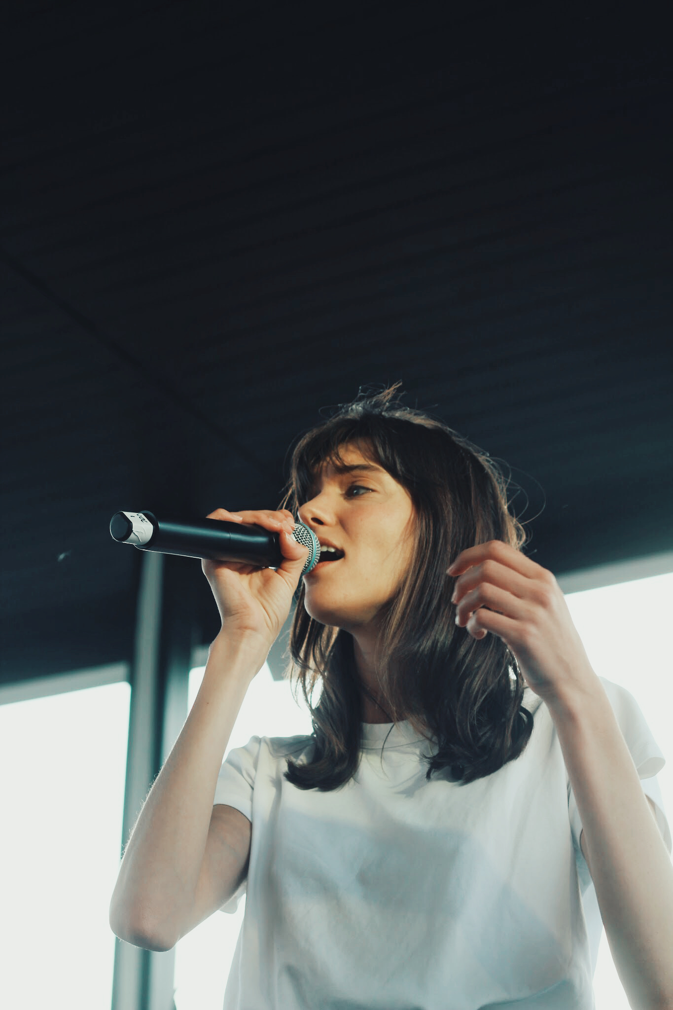 Charlotte Cardin en concert privé dans le lave-auto de MURAL par Joshua Vides (PHOTOS)