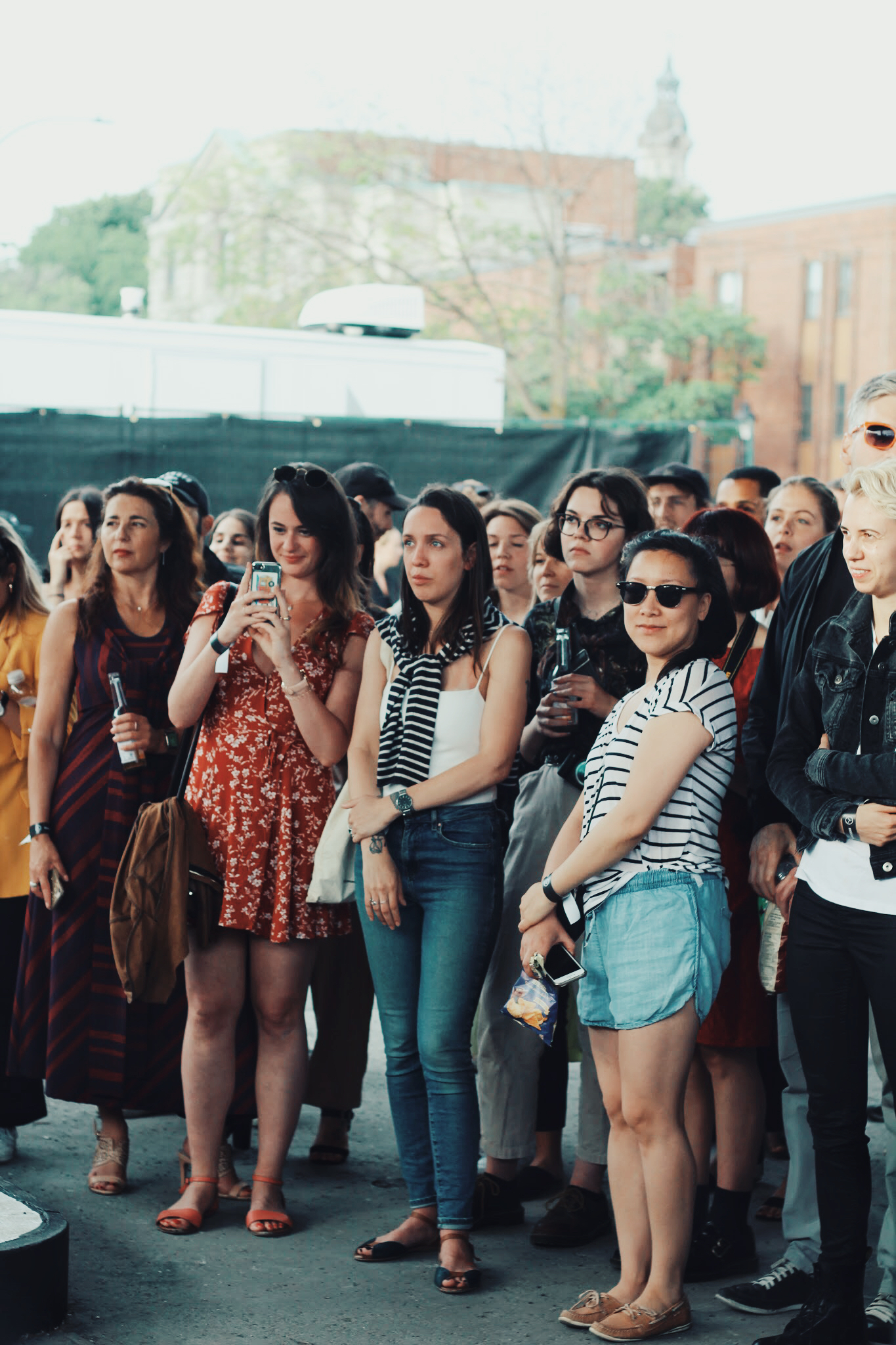 Charlotte Cardin en concert privé dans le lave-auto de MURAL par Joshua Vides (PHOTOS)