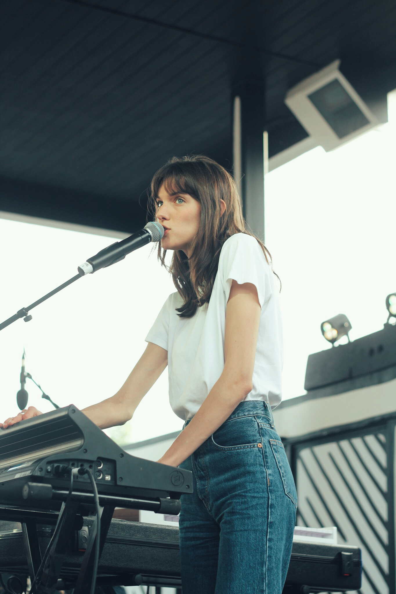 Charlotte Cardin en concert privé dans le lave-auto de MURAL par Joshua Vides (PHOTOS)