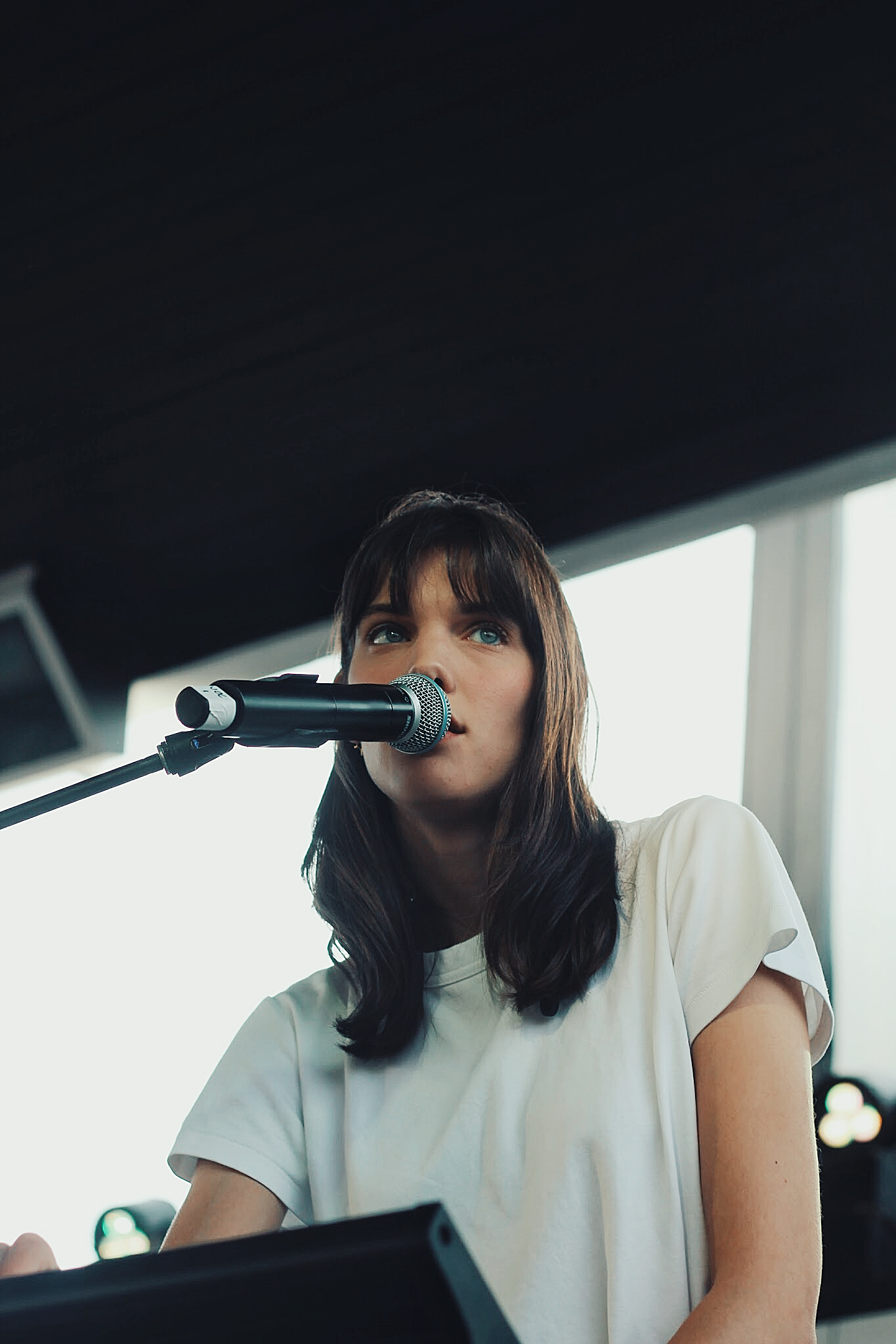 Charlotte Cardin en concert privé dans le lave-auto de MURAL par Joshua Vides (PHOTOS)