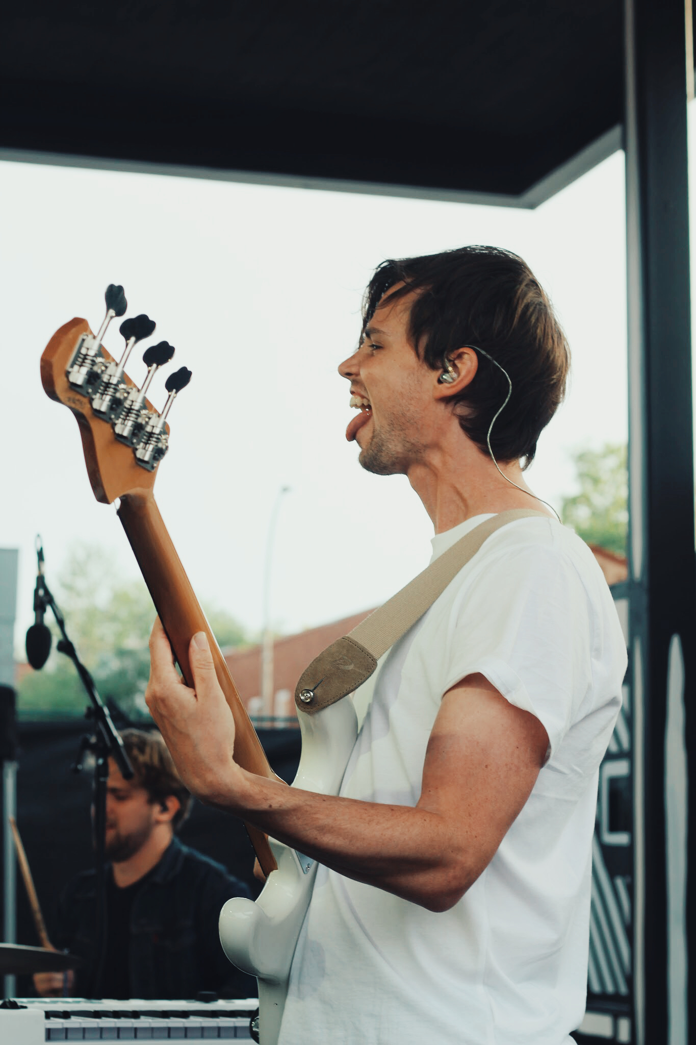 Charlotte Cardin en concert privé dans le lave-auto de MURAL par Joshua Vides (PHOTOS)