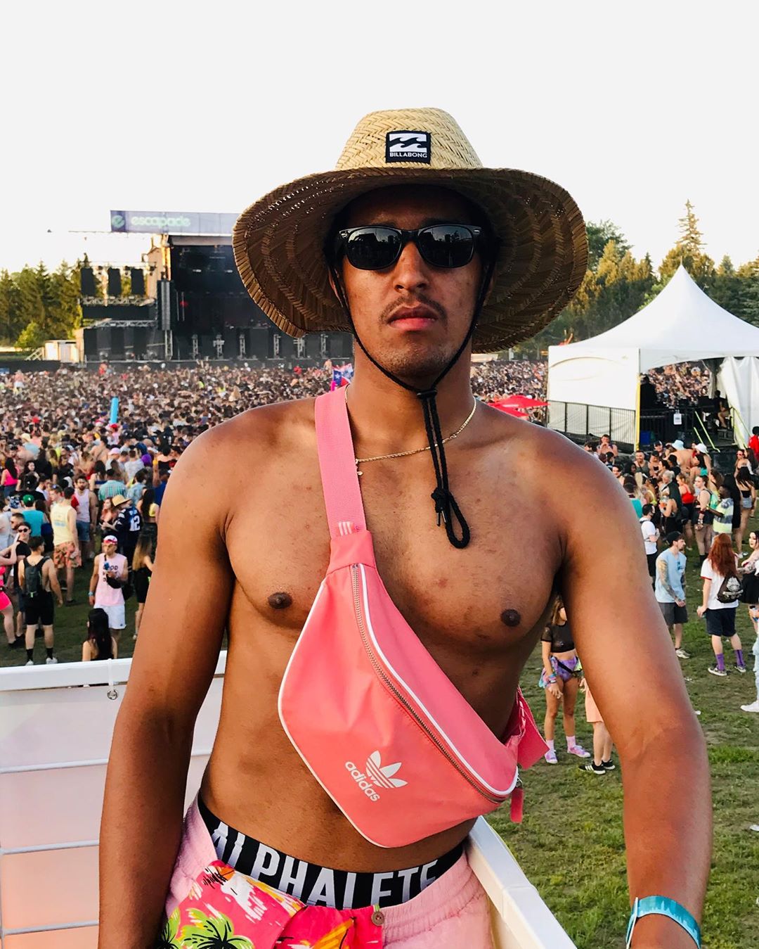 Escapade Music Festival: les plus beaux looks Street Style du festival EDM (PHOTOS)