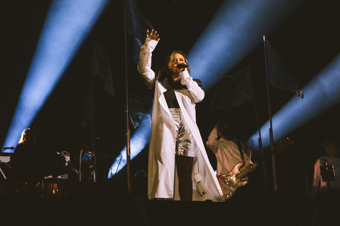 Les Francos sont lancées: Le Néo-soul-disco-pop-électro funky show d'Ariane Moffatt en photos