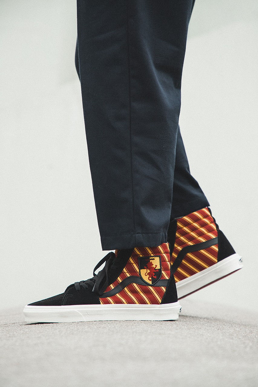 Harry Potter X Vans : Voyez enfin la folle collaboration en détails! (PHOTOS)