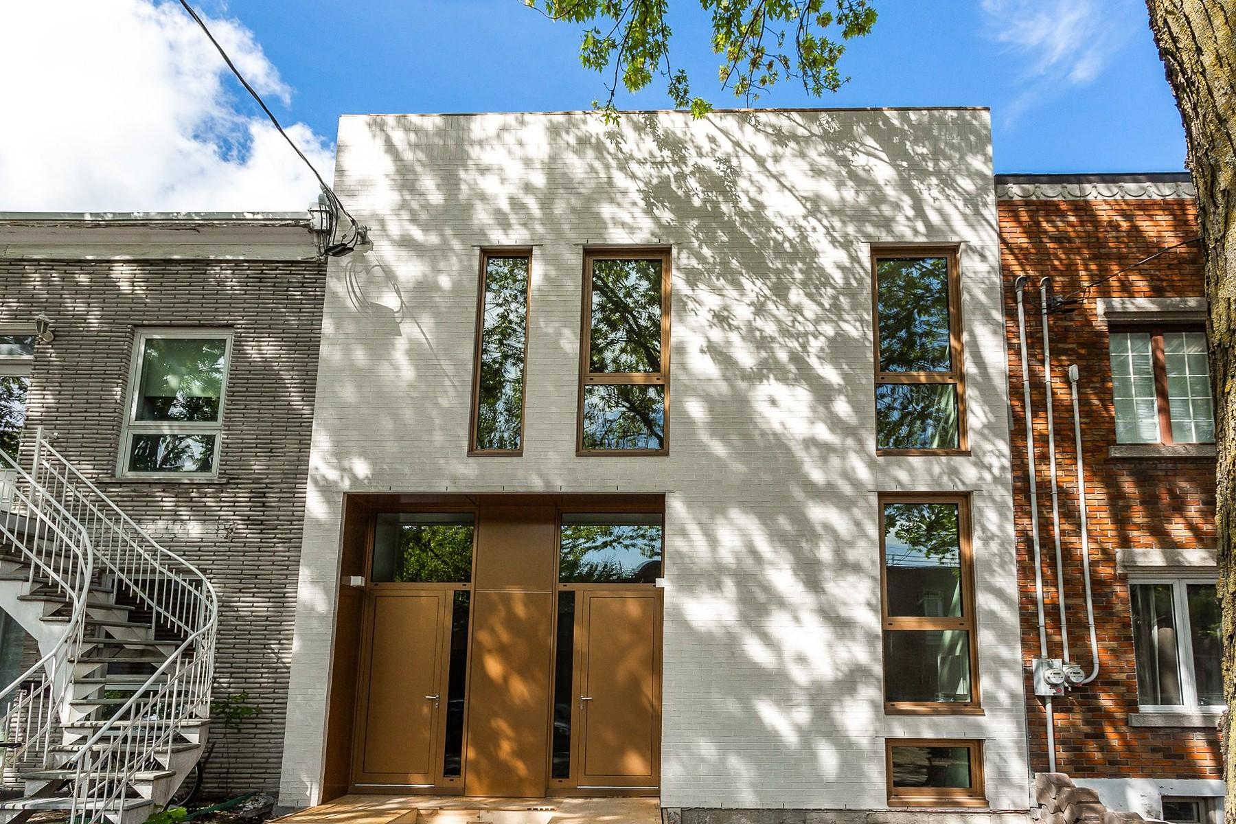Un condo incroyablement épuré et minimaliste à vendre dans Villeray pour 750 000$!