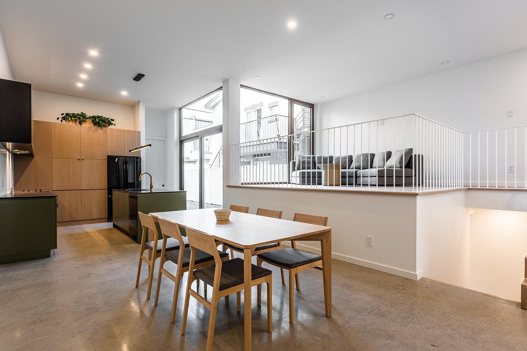 Un condo incroyablement épuré et minimaliste à vendre dans Villeray pour 750 000$!