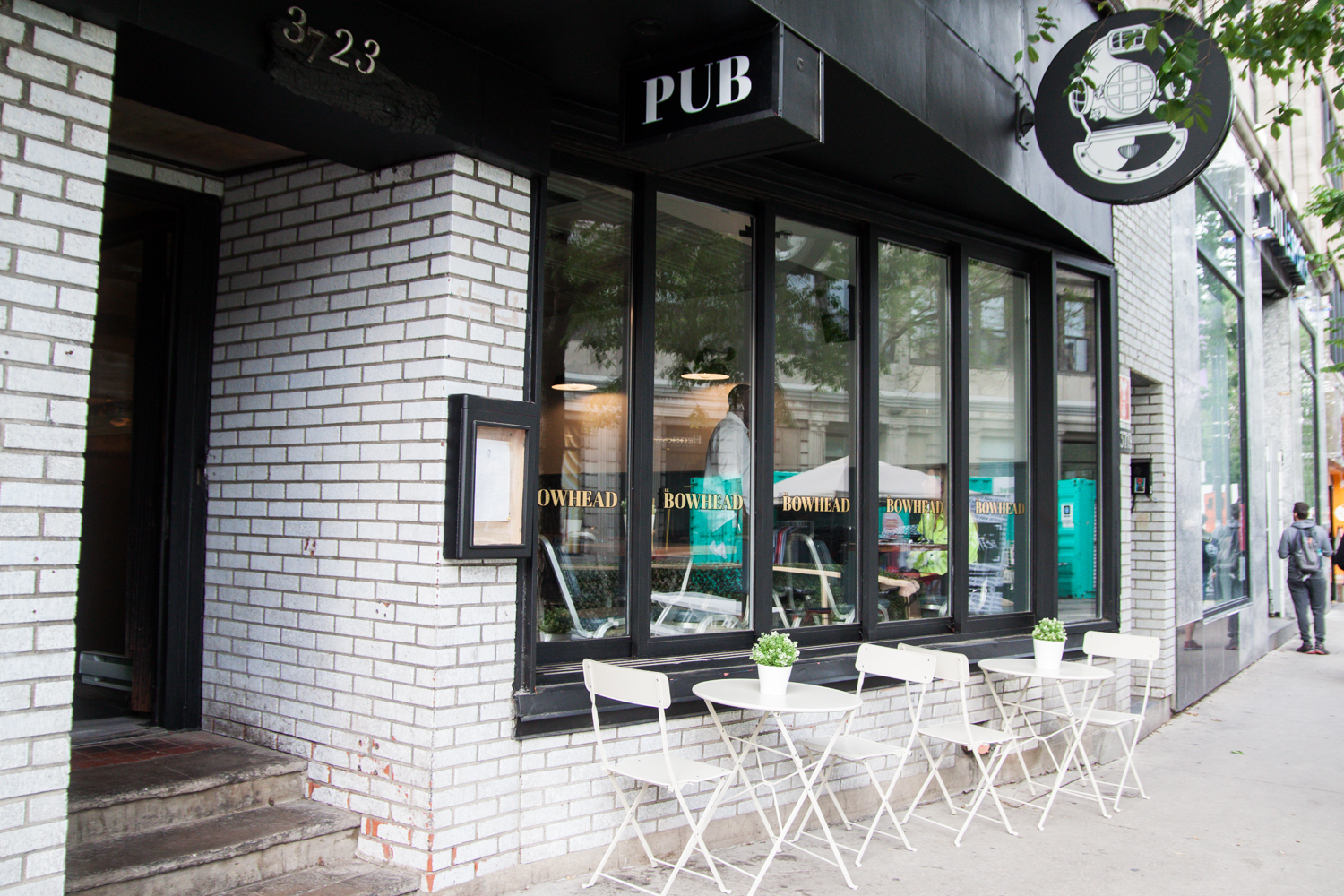 Bowhead: le tout premier pub végétalien à Montréal où boire, manger et faire la fête (PHOTOS)