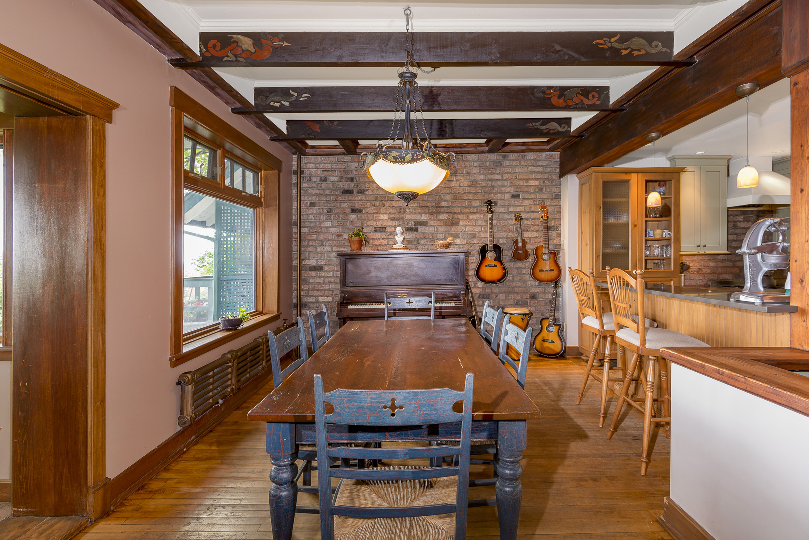 Cette maison-chalet de 2 millions et demi offre une vue incroyable sur le Mont-Royal (PHOTOS)