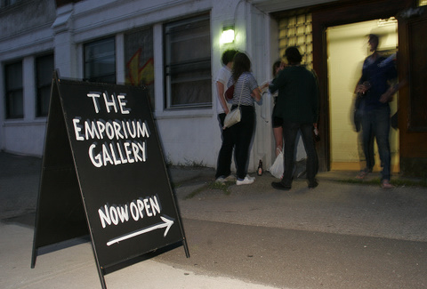 Seripop: vernissage à la Galerie Emporium