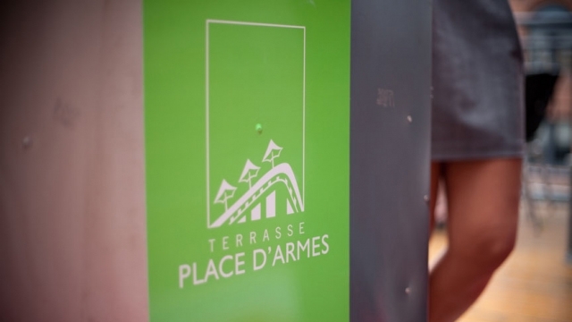 Terrasse Place d’Armes: Le gros luxe en plein air