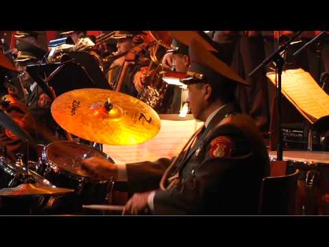 Le Chœur de l’Armée Rouge Russe prend la Place des Arts d'assaut