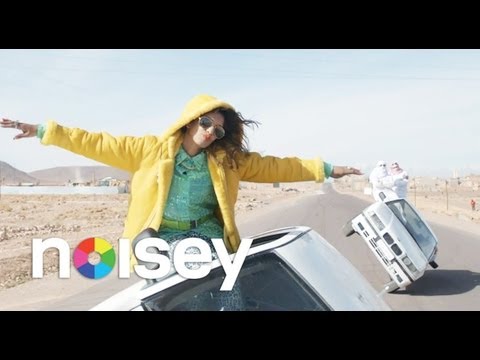 M.I.A. préfère les acrobaties à la controverse dans son nouveau clip