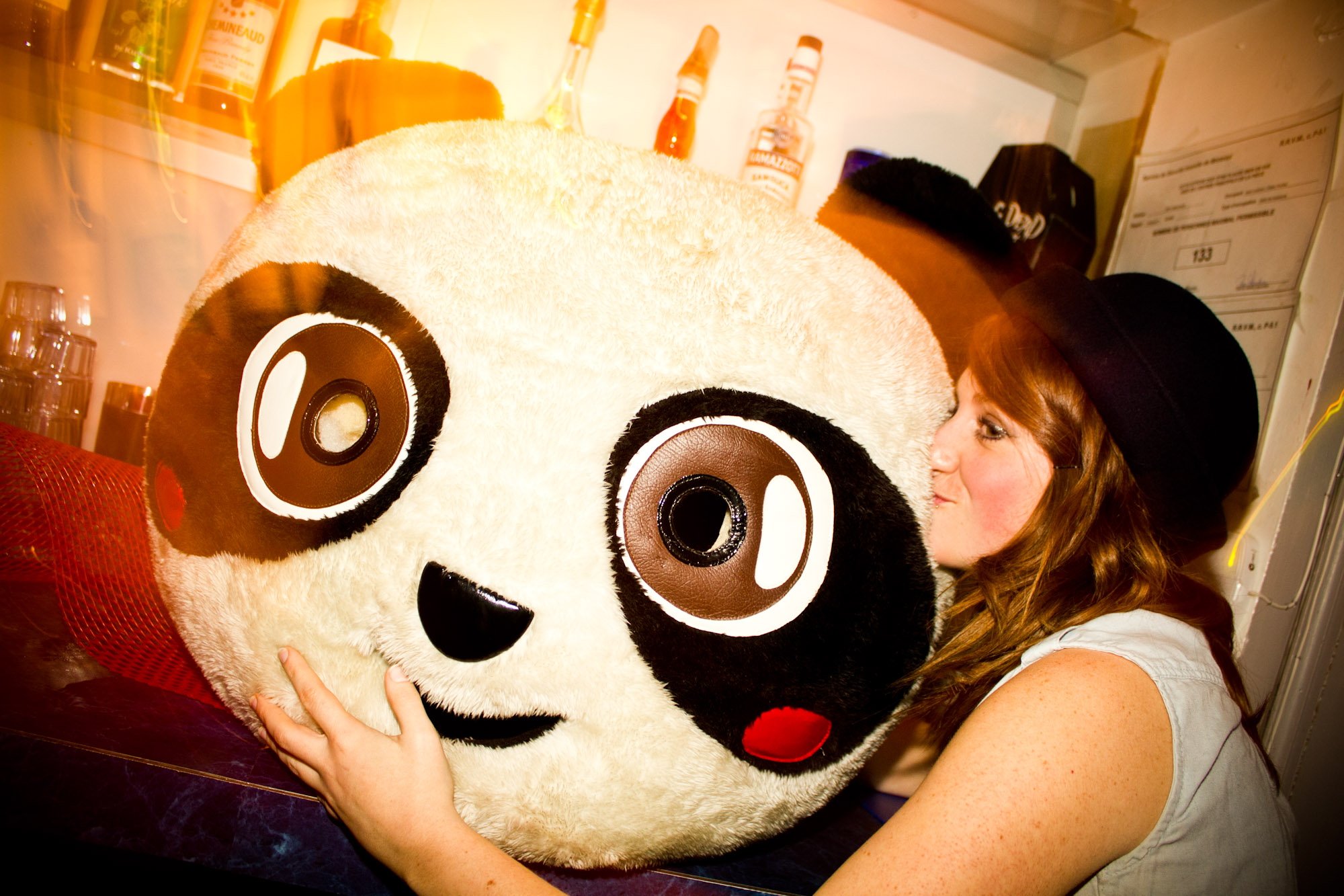 Un panda qui boit de la Pabst? Normal, c’est Jeudi Nasty