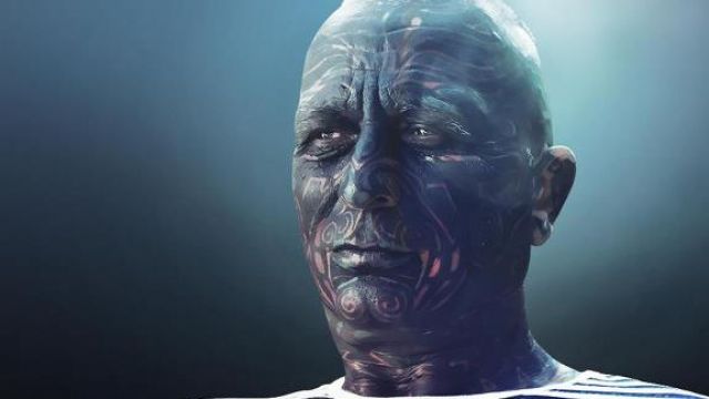 Zombie Boy a de la compétition, un homme plus tatoué que lui veut devenir président