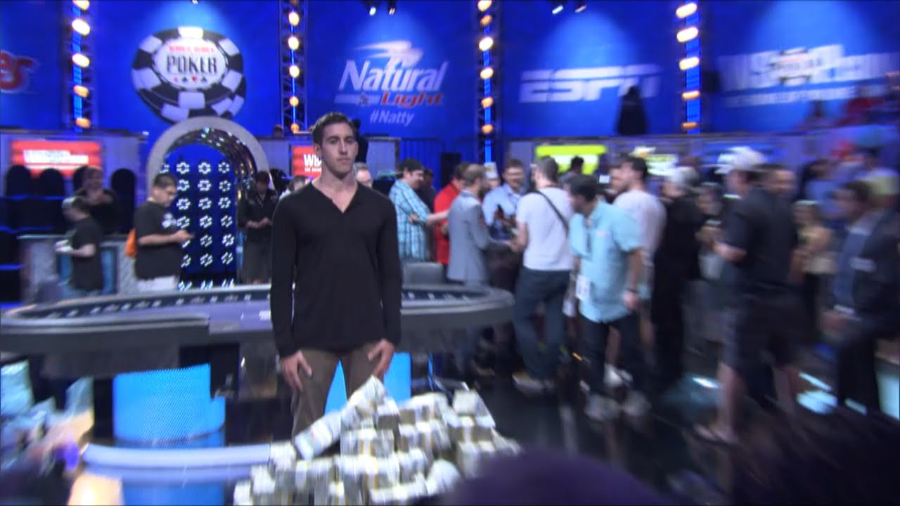 La réaction étonnante d'un joueur de poker qui a gagné 15 millions de dollars