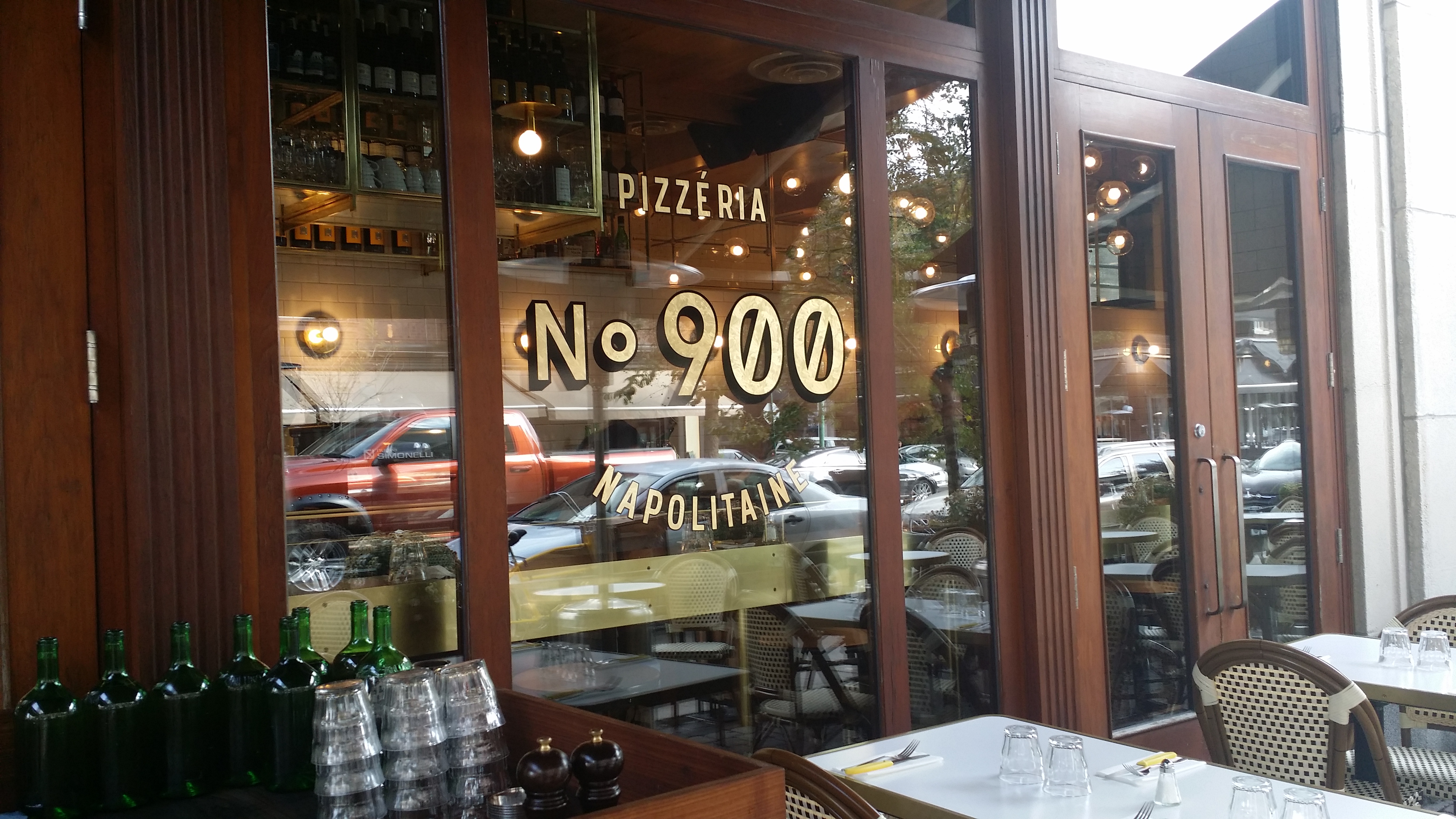 Pizzéria No 900 : du camion au resto, en restant un peu sur sa faim