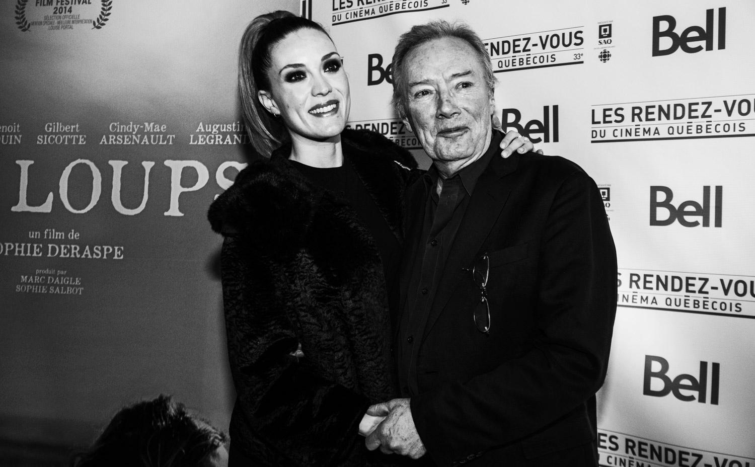 Les RVCQ s’ouvrent avec Les Loups lors d’une soirée « tapis bleu » glaciale