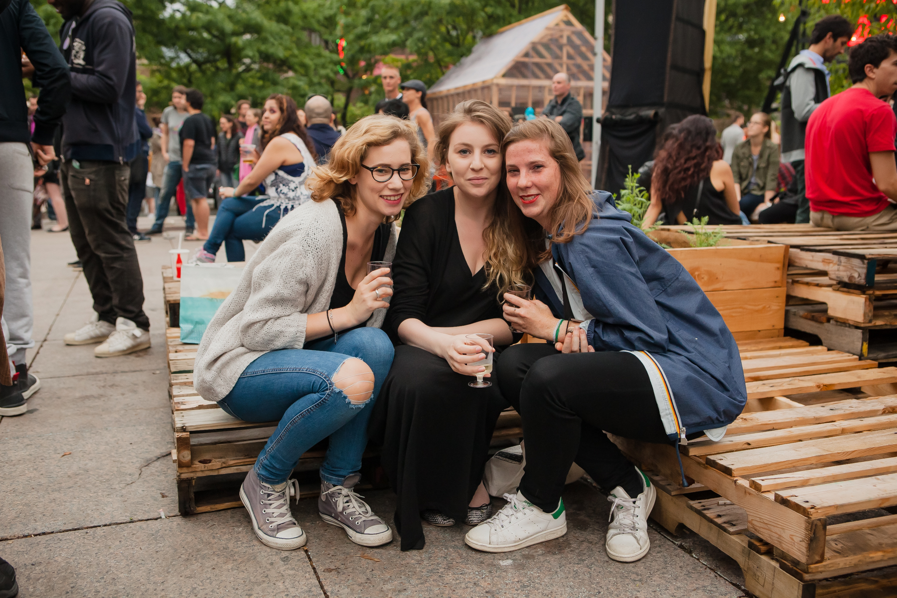 Succès pour le premier Piknic Electronik gratuit aux Jardins Gamelin