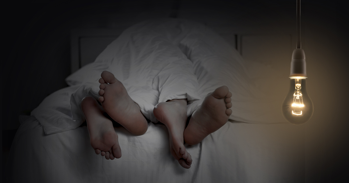 Victime de la porn: baiser dans le noir