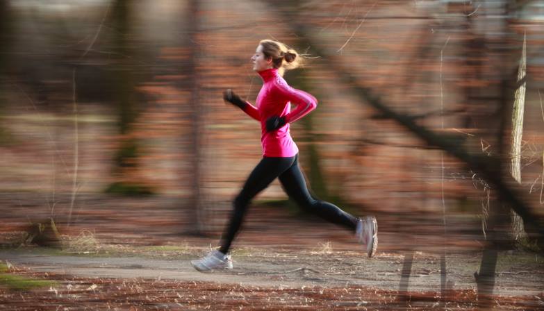 5 marques de vêtements de sport pour rester actif quand il fait froid