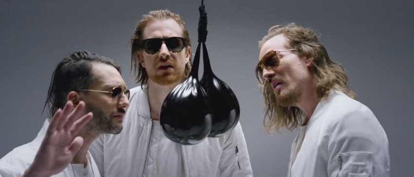 Ces hommes qui murmurent aux oreilles des couilles pour la bonne cause
