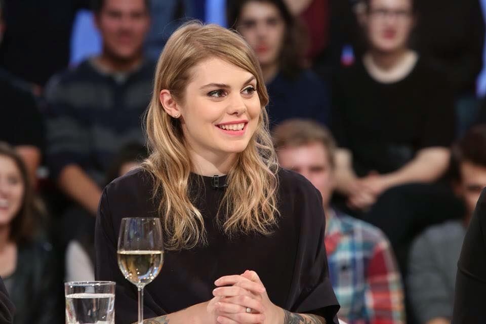 ​Cœur de pirate est de nouveau célibataire