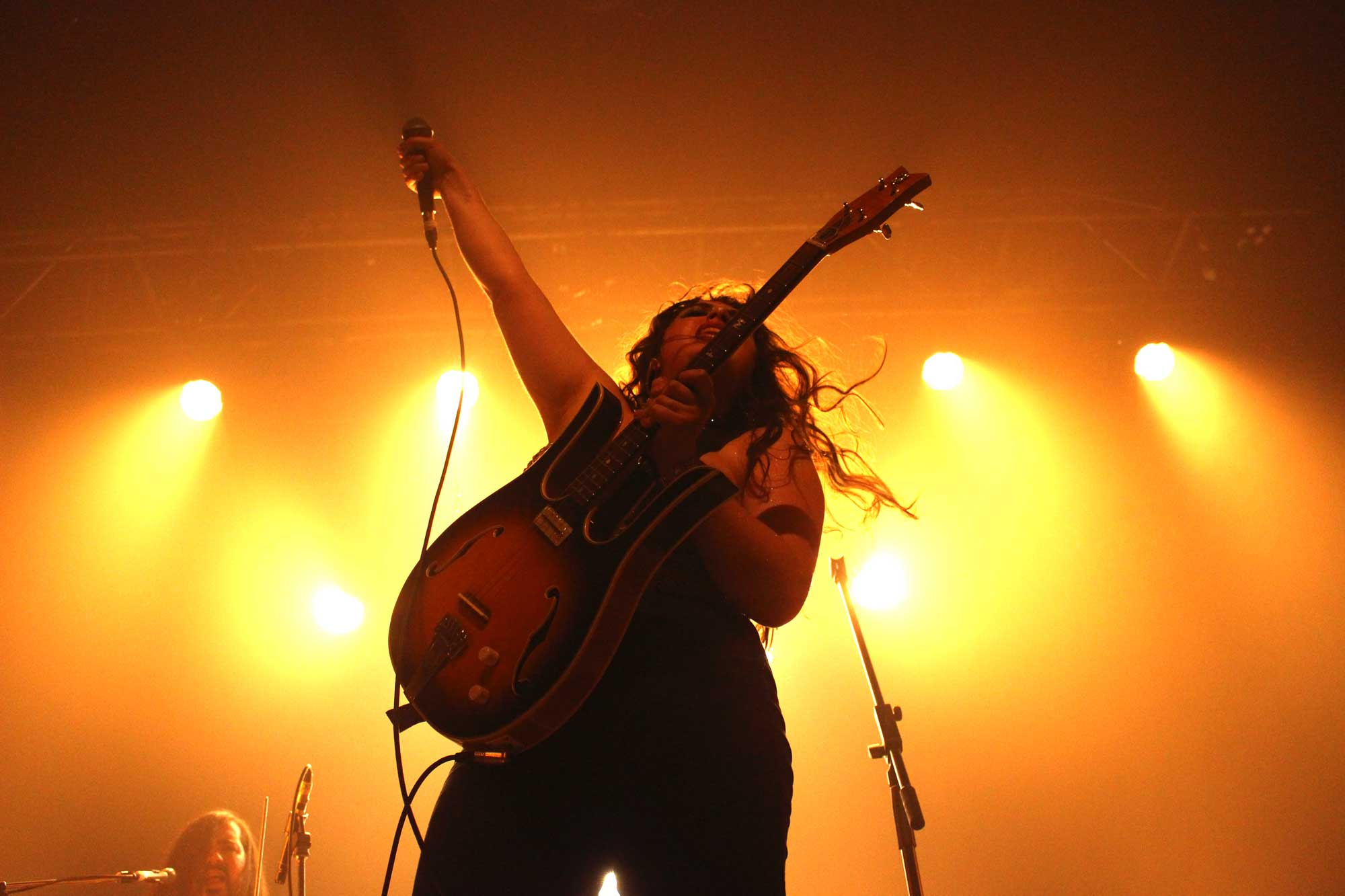 Les Deuxluxes : « Rock ’n’ Roll ain’t dead! »