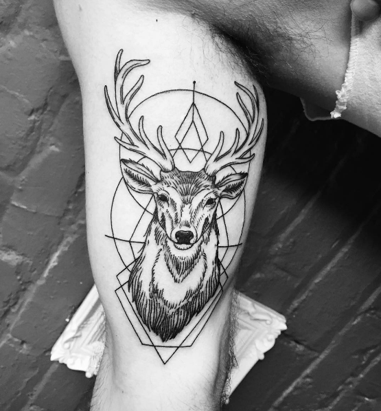 Les meilleurs tatoueurs Montr al pour un tattoo en noir et blanc