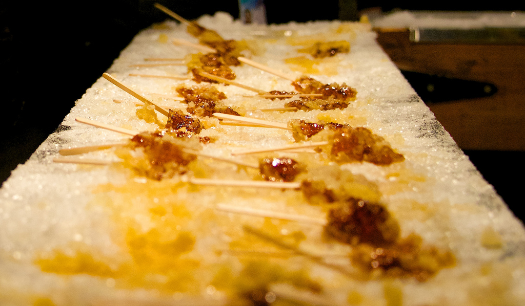 Un bar montréalais organise un brunch cabane à sucre avec mimosas à volonté