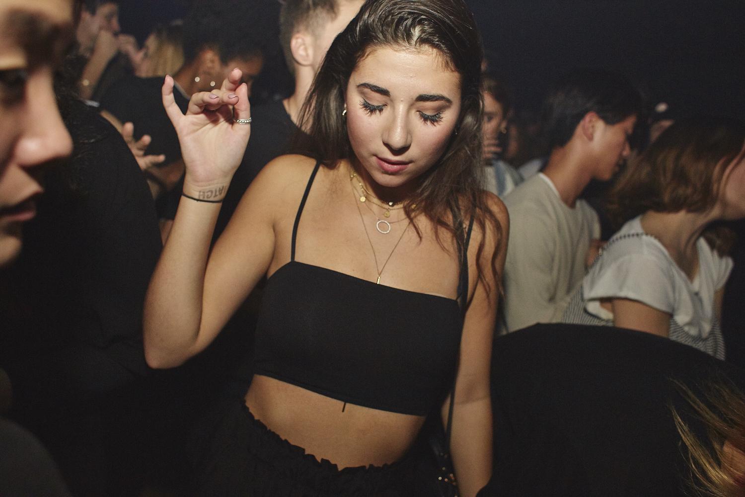 Body shots et beats de fou pour fêter les 2 ans du Newspeak