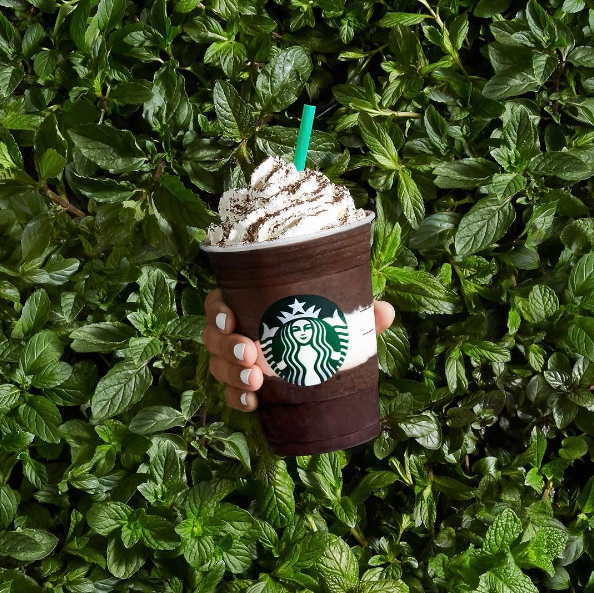 Le nouveau drink (moins coloré) que tu verras partout sur Instagram