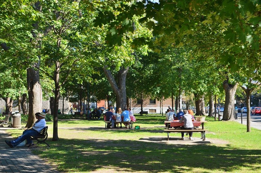 Une énorme vente de garage de quartier aura lieu ce dimanche à Montréal
