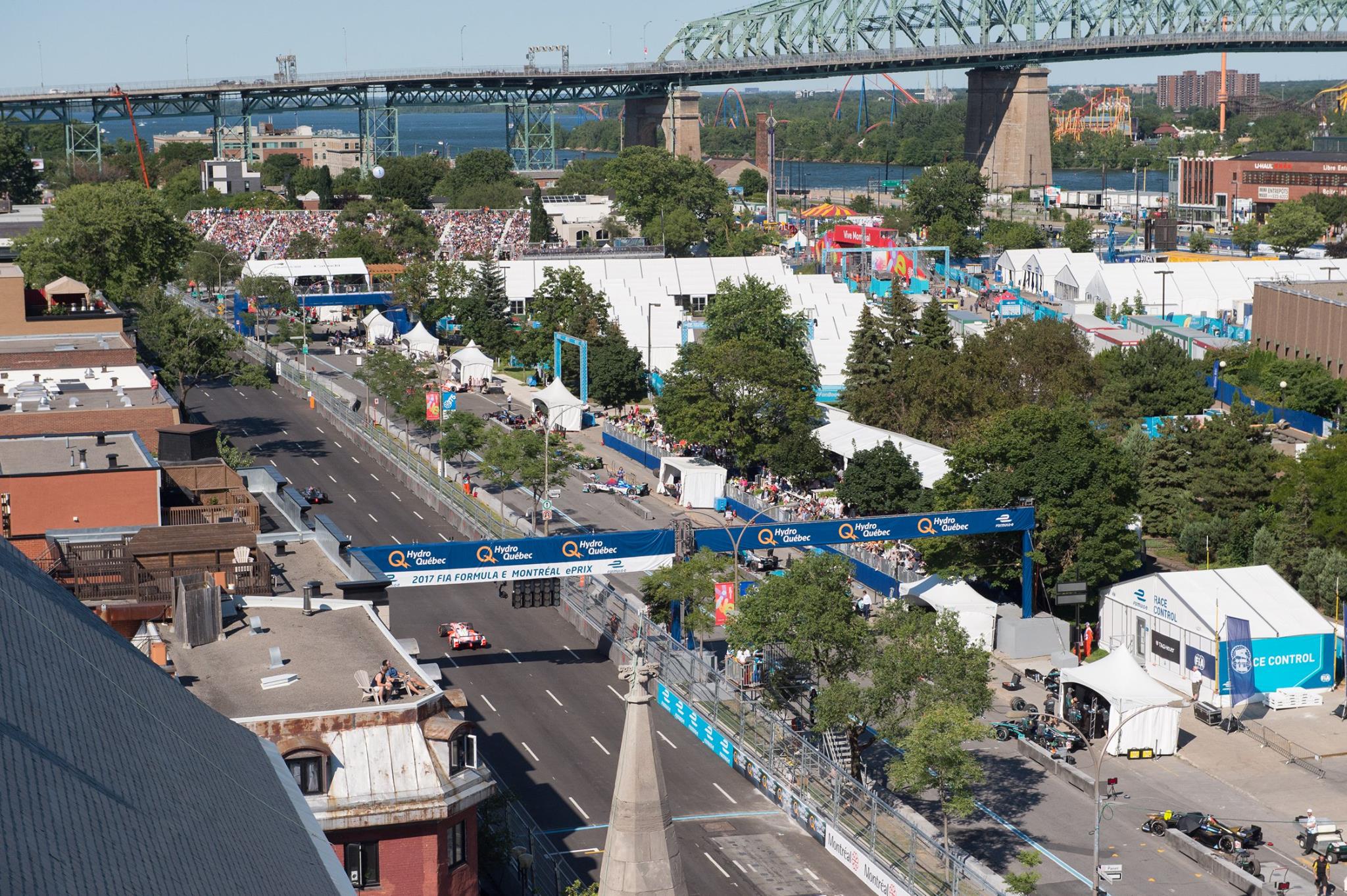 Valérie Plante met la clé dans la porte pour la Formule E à Montréal