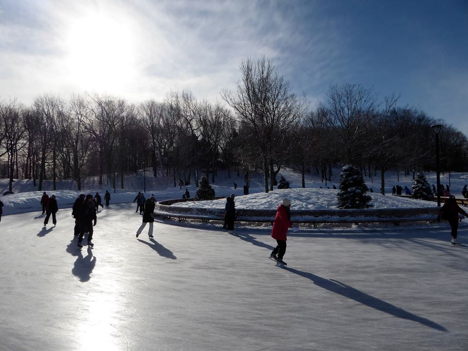 TOP 10 des patinoires extérieures où faire aller ton coup de patin à Montréal