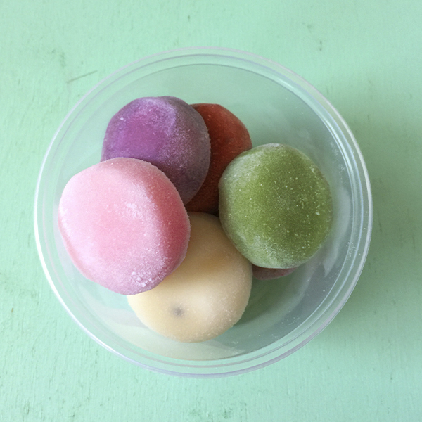 Un tout premier bar à mochi ouvre à Montréal!