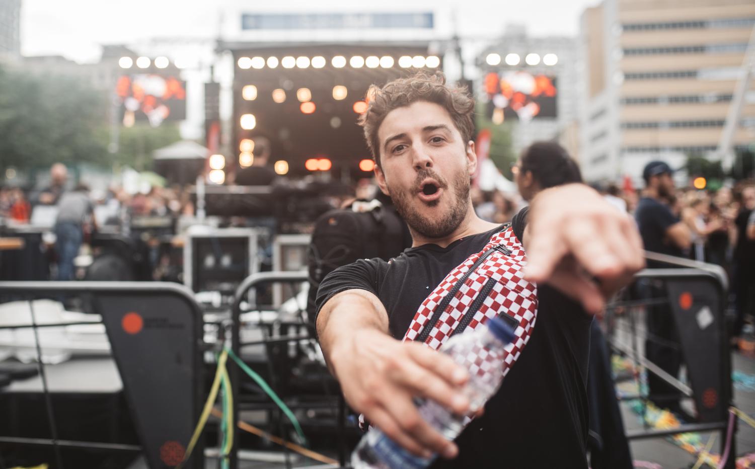 Adamo d’OD parle de sa vie de star «de merde» dans son nouveau clip