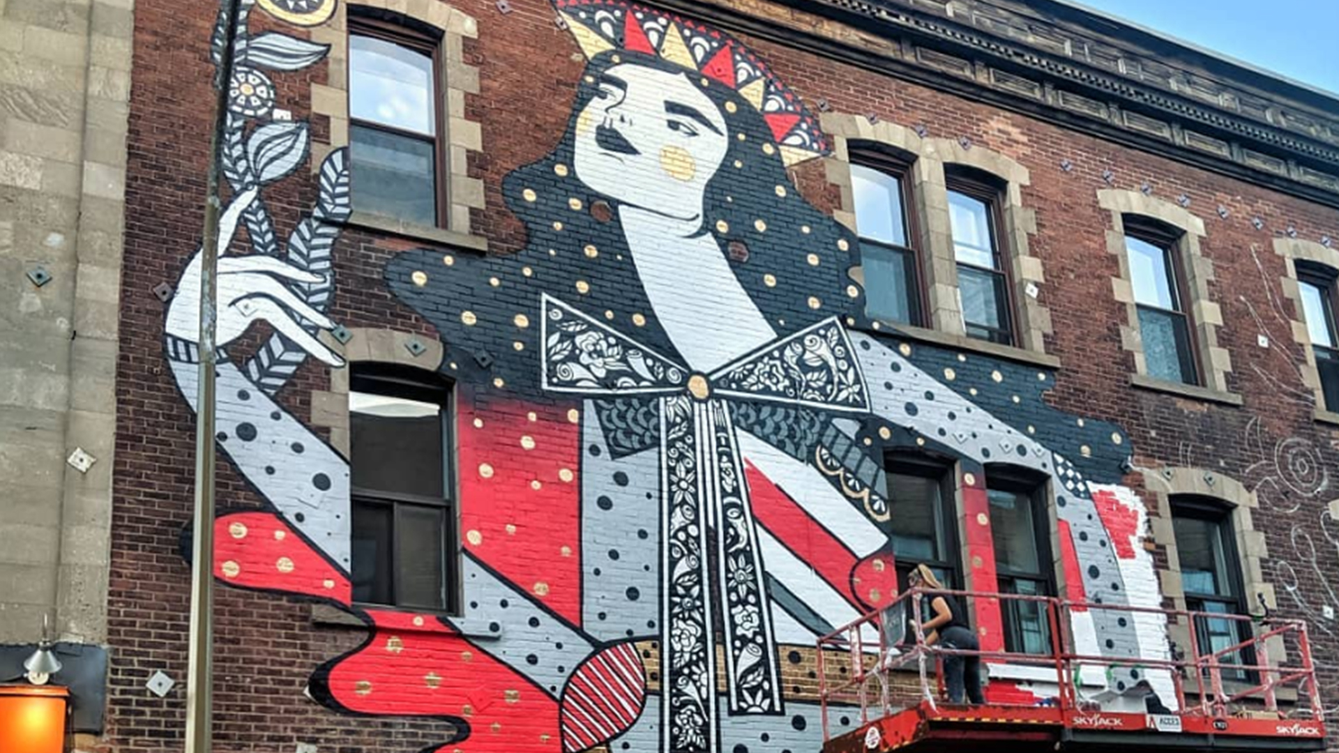 MURAL : Ola Volo de retour sur les murs de la ville et ça nous fait capoter !