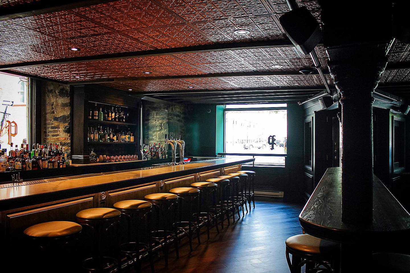 Parliament: nouveau pub de style anglais dans le Vieux-Montréal