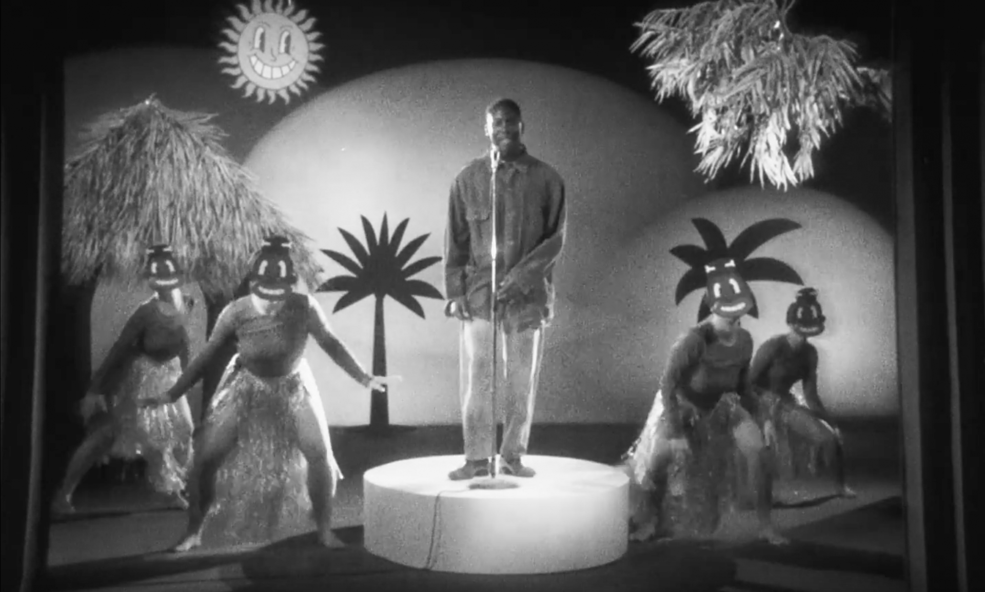 Le clip de la semaine: Maky Lavender dénonce le racisme dans le percutant &lsquo;Bloom&rsquo;