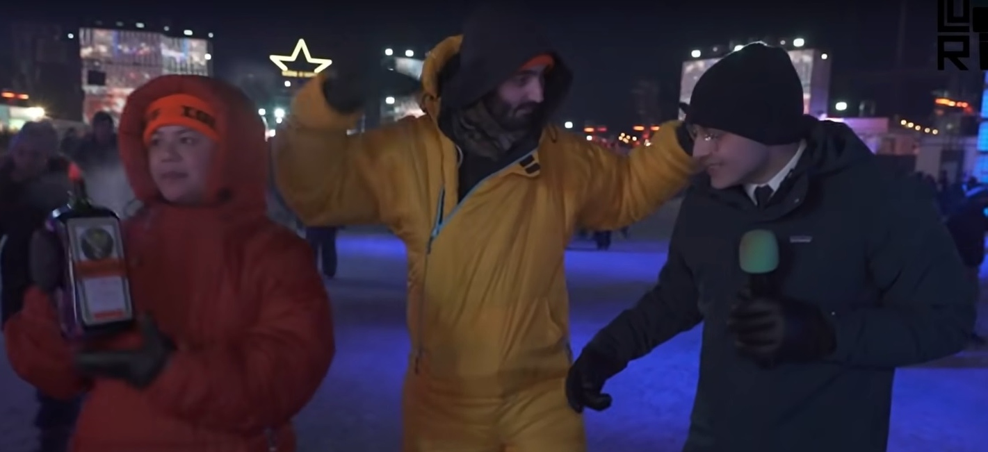 L'humoriste français Loris Giulano débarque à Montréal et découvre Igloofest!